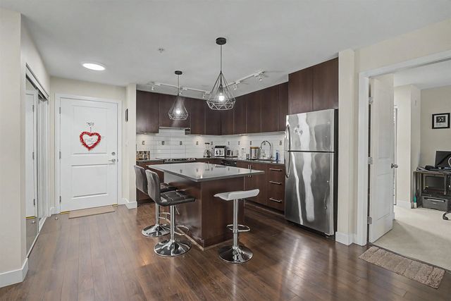 15850 26 Avenue 252, Surrey