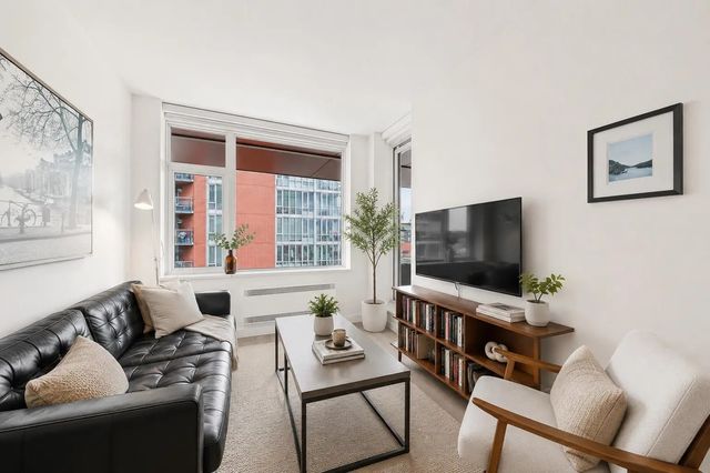 209 E 7th Avenue 710, Vancouver