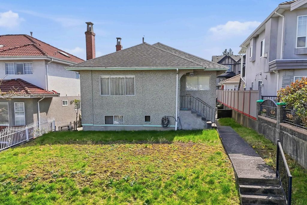 3090 Kitchener Street, Vancouver