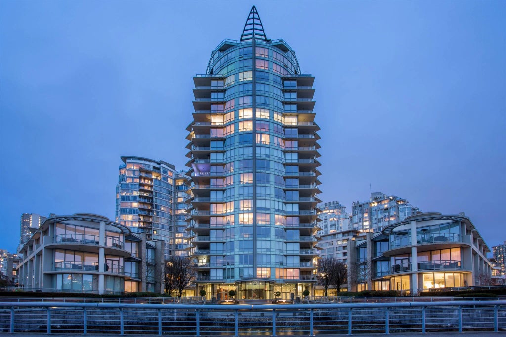 1328 Marinaside Crescent 2005, Vancouver