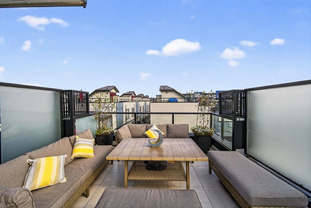 5476 Brydon Crescent 16, Langley