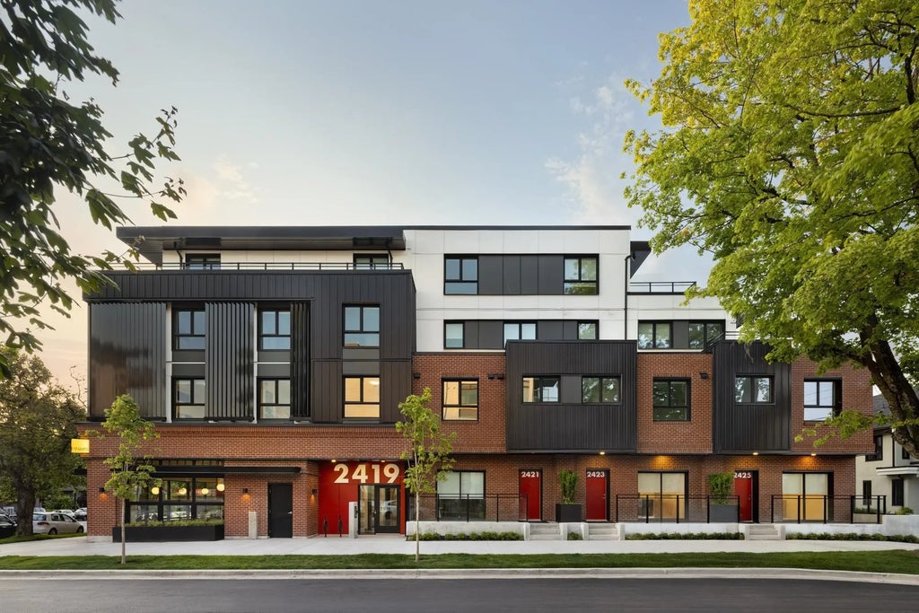 2419 Grant Street 303, Vancouver