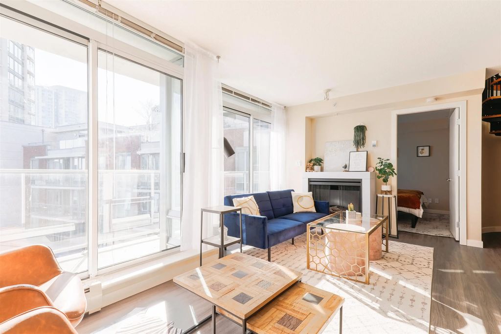 618 Abbott Street 711, Vancouver