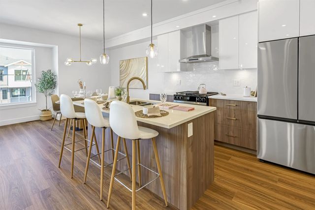6035 141 Street 26, Surrey