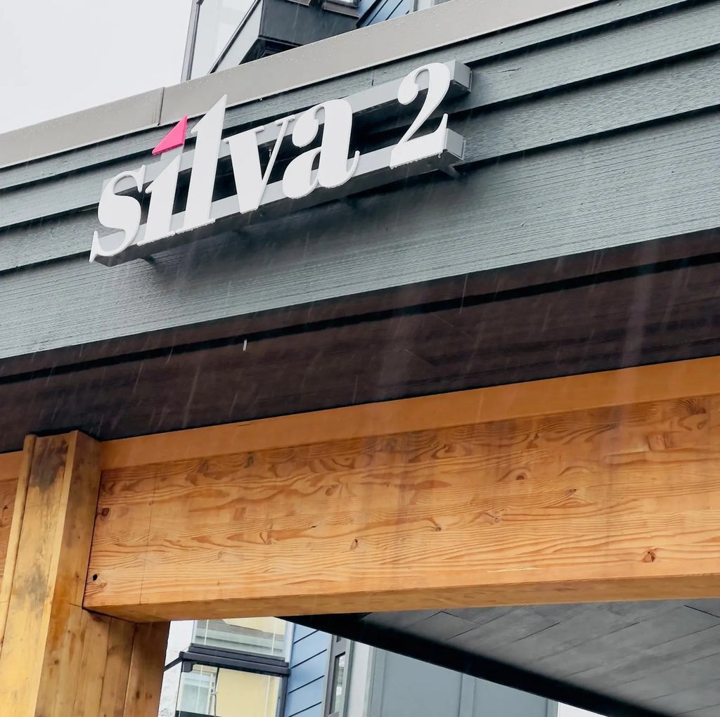 13777 75a Avenue 418, Surrey