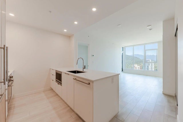 537 Cottonwood Avenue 2407, Coquitlam