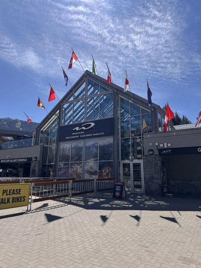 4293 Mountain Square (wk 25), Whistler