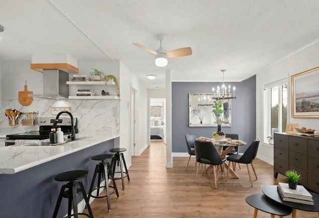 12110 80 Avenue 201, Surrey