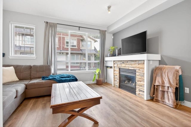 7155 189 Street 12, Surrey