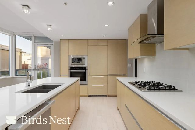 508 W 29th Avenue 208, Vancouver