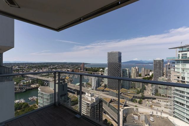 499 Pacific Street 4201, Vancouver