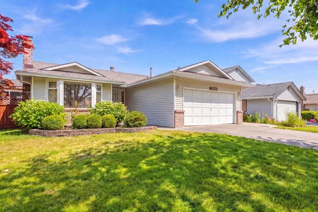 15429 95 Avenue, Surrey