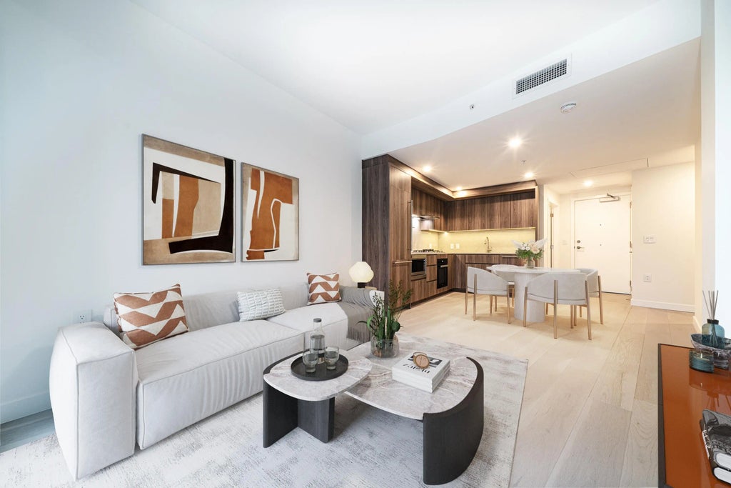 5212 Cambie Street 312, Vancouver