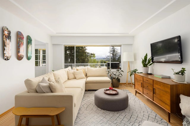 1231 Cloverley Street, North Vancouver