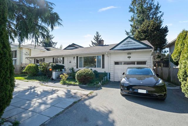 9771 Pinewell Crescent, Richmond