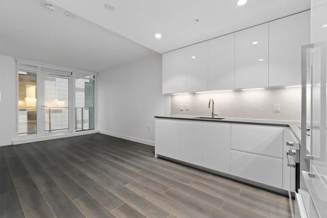 8181 Chester Street 402, Vancouver