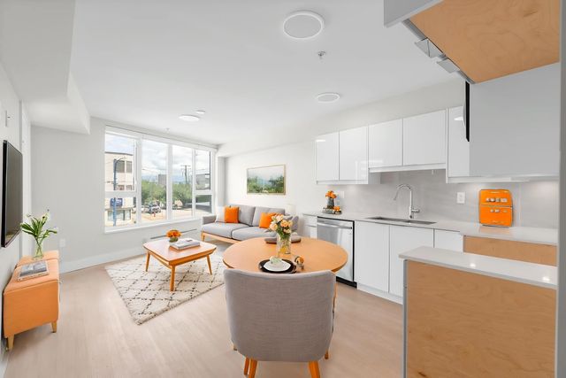 3050 Kingsway 207, Vancouver