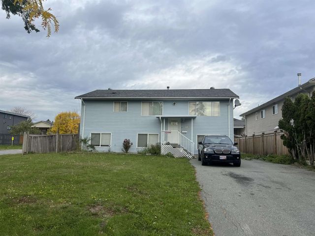 13421 87a Avenue, Surrey