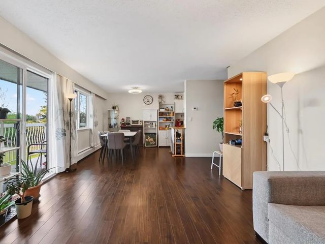 6340 Buswell Street 211, Richmond