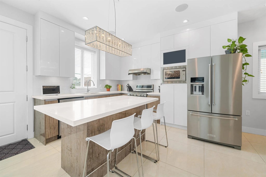 3448 Pandora Street, Vancouver