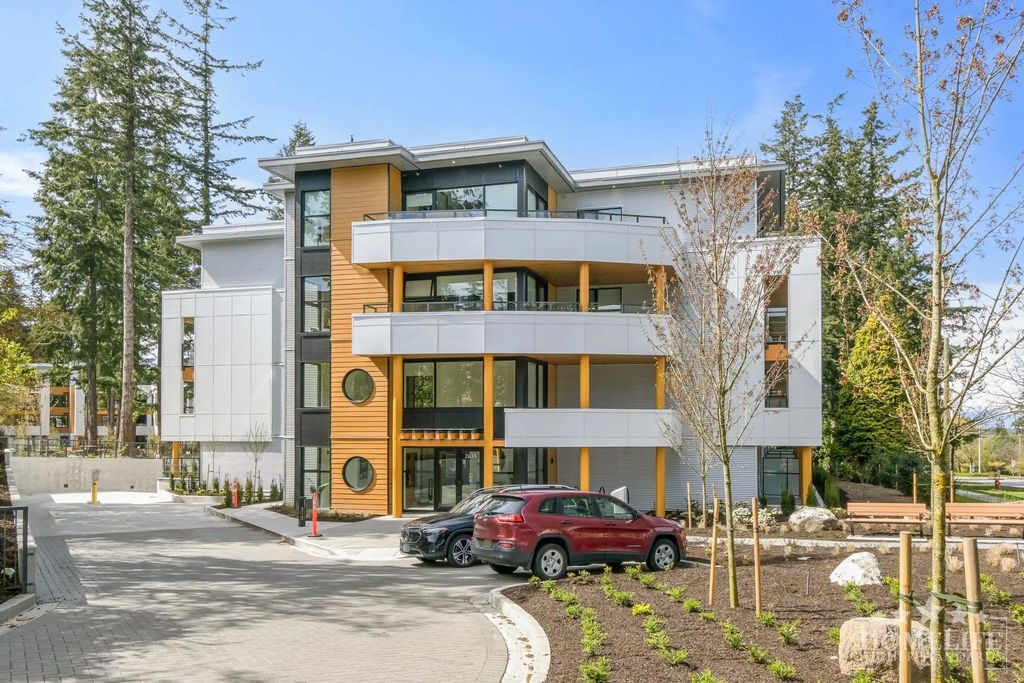 2635 King George Boulevard 227, Surrey