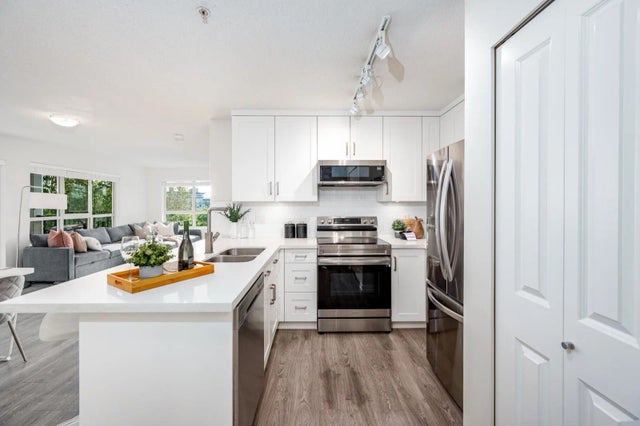 8929 202 Street C405, Langley