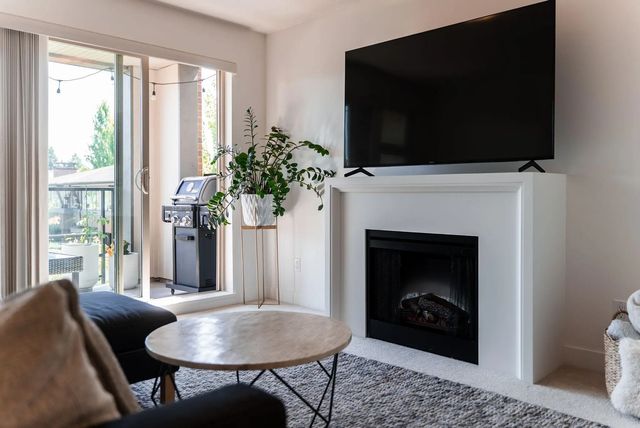 738 E 29th Avenue 213, Vancouver