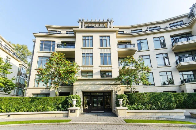 540 Waters Edge Crescent 103, West Vancouver