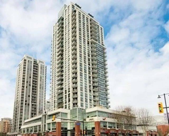 3007 Glen Drive 2806, Coquitlam