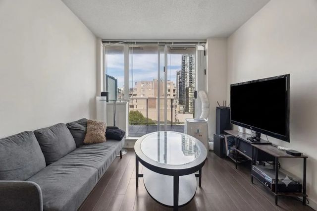 1325 Rolston Street 703, Vancouver