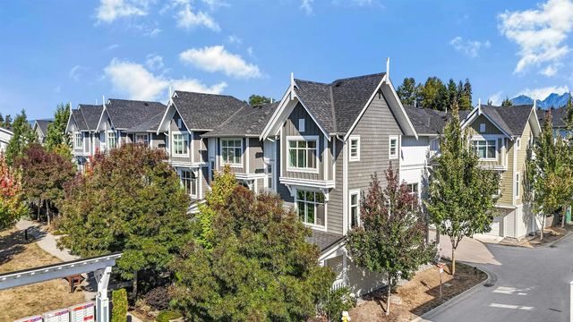 11295 Pazarena Place 1301, Maple Ridge