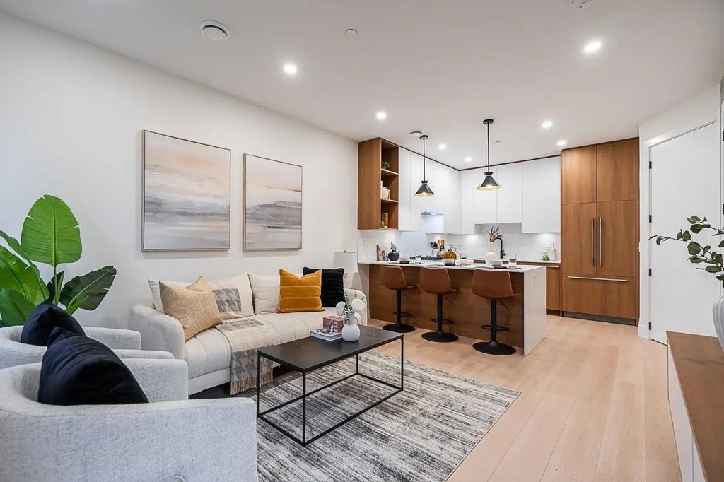 3638 Normandy Drive 3, Vancouver