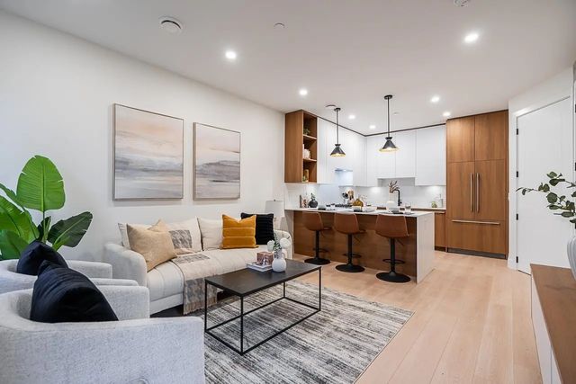 3638 Normandy Drive 3, Vancouver