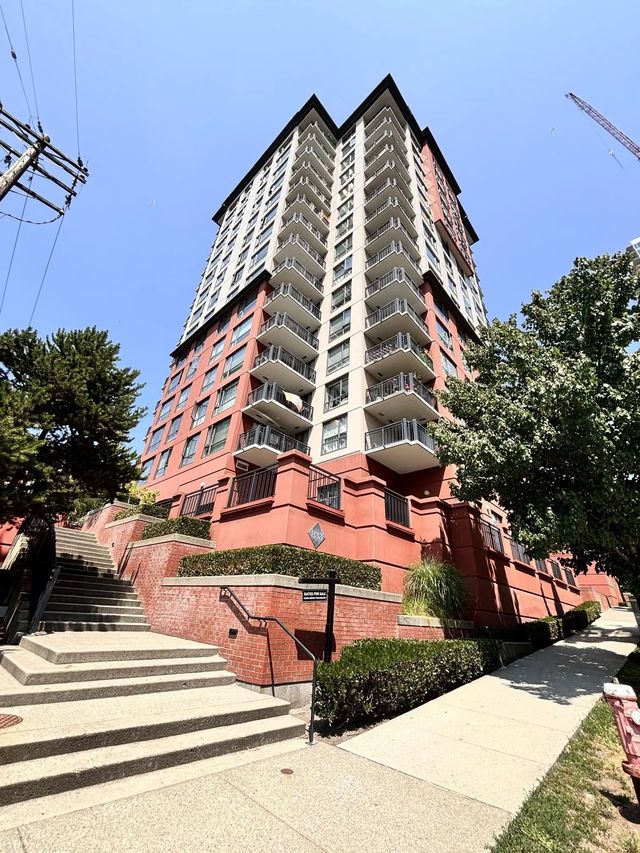 833 Agnes Street 902, New Westminster