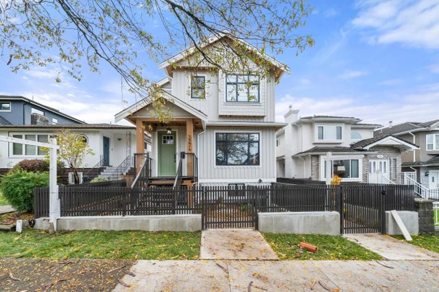 3274 E 44th Avenue 2, Vancouver