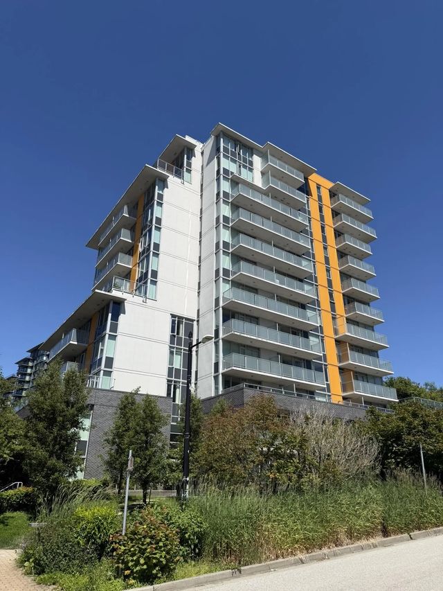 9025 Highland Court 507, Burnaby