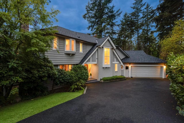3714 Southridge Place, West Vancouver