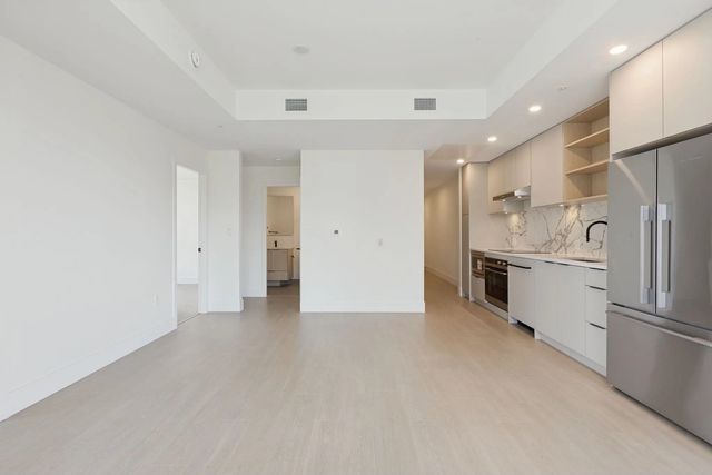 333 St. Davids Avenue 303, North Vancouver