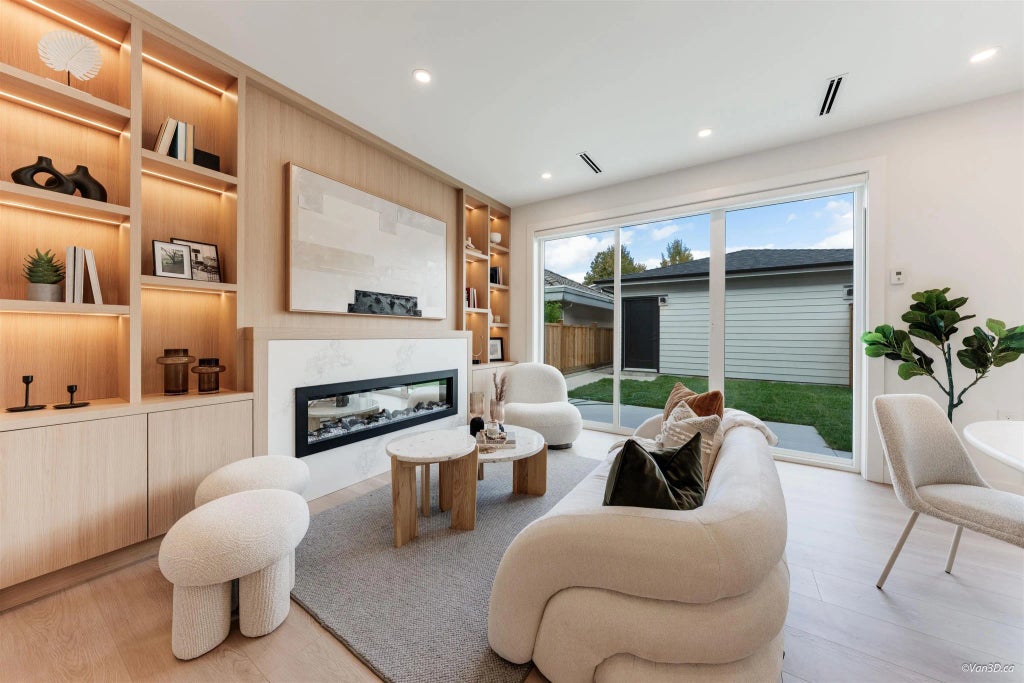 3121 E 46th Avenue 2, Vancouver