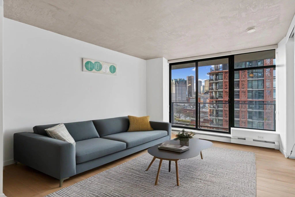 108 W Cordova Street 1707, Vancouver