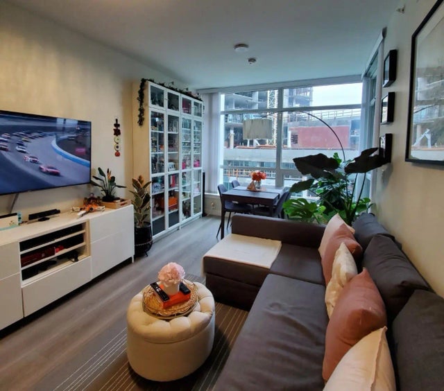 8628 Hazelbridge Way 506, Richmond