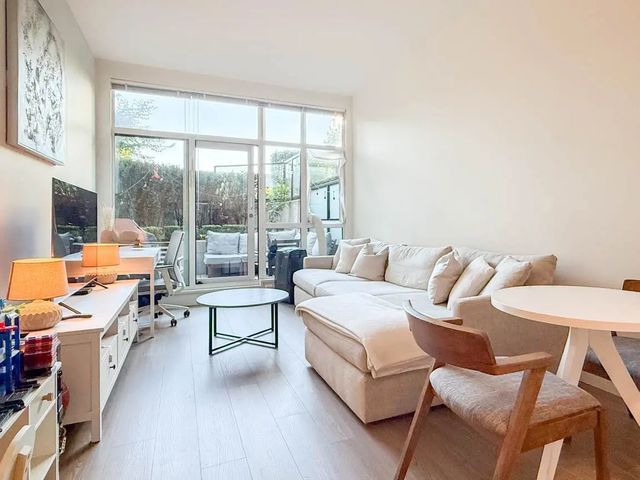 105 W 2nd Street 103, North Vancouver