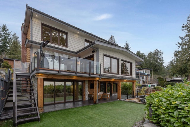 3298 Radcliffe Avenue, West Vancouver