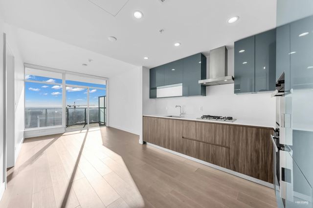 6511 Sussex Avenue 1505, Burnaby