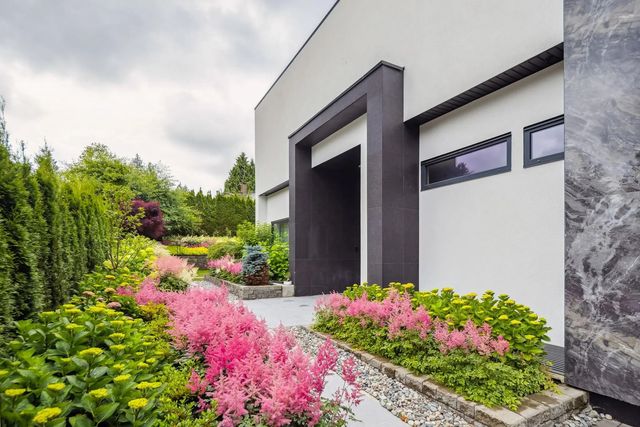 6363 Buckingham Drive, Burnaby