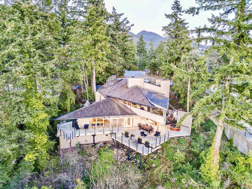 6011 Eagleridge Drive, West Vancouver