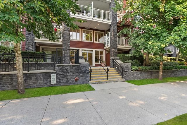 2477 Kelly Avenue 207, Port Coquitlam