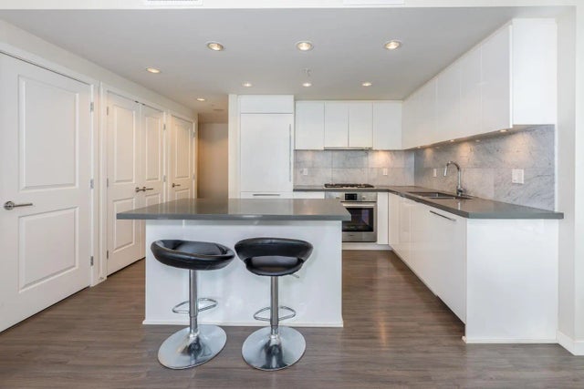 7368 Gollner Avenue 709, Richmond