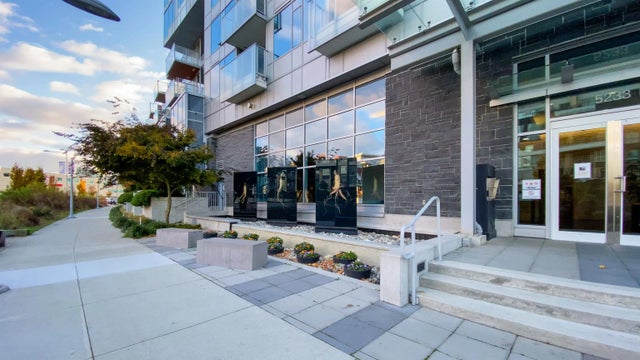 5233 Gilbert Road 1606, Richmond