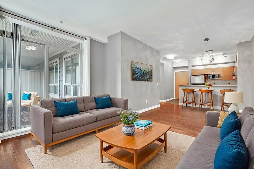 801 Klahanie Drive 413, Port Moody